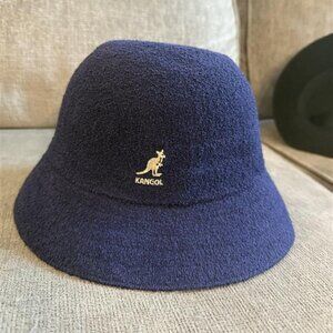 Kangol bucket hat  Bermuda  classic cozy navy blue small logo
